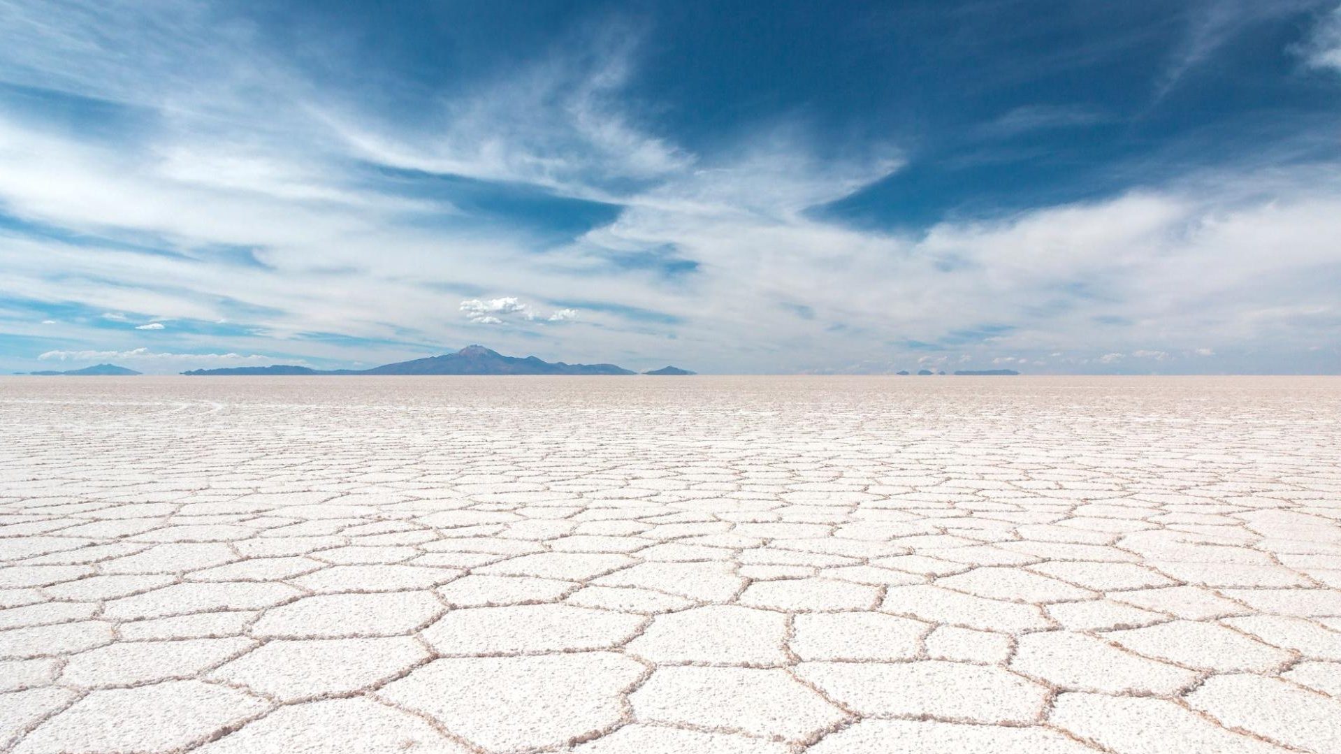 Salar d'Uyuni Le plus grand désert de sel du monde — free download